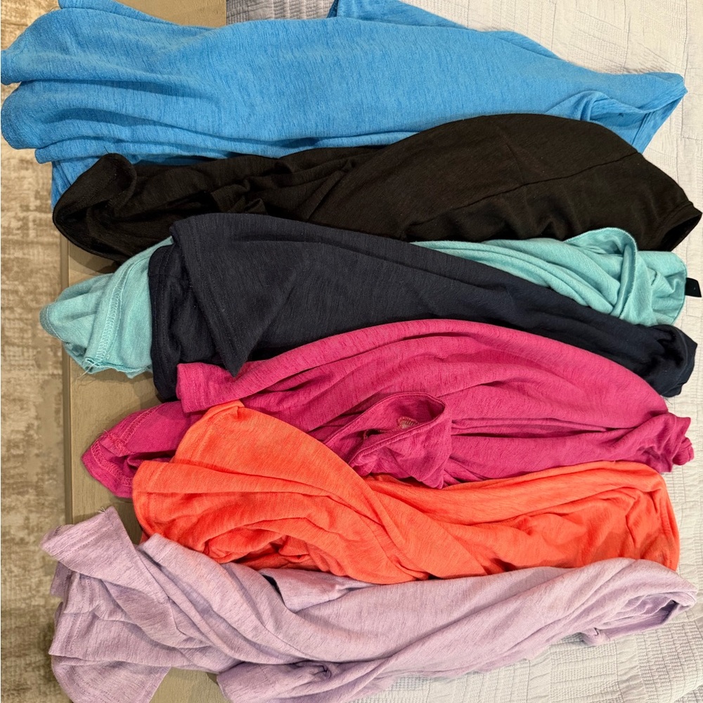 Set of 7SHEIN Curve T-Shirts
